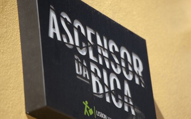 Отель Ascensor da Bica - Lisbon Serviced Apartments Португалия, Лиссабон - отзывы, цены и фото номеров - забронировать отель Ascensor da Bica - Lisbon Serviced Apartments онлайн вид на фасад
