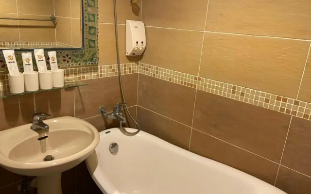 Jiao Xi Yi Dou Hot Spring B&B(礁溪伊豆溫泉民宿)