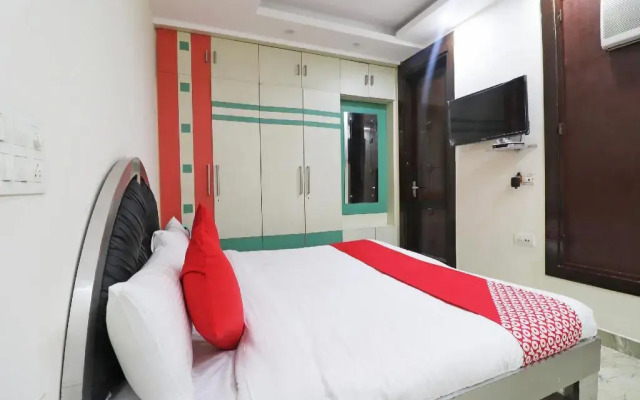 Superb Stay by OYO Rooms