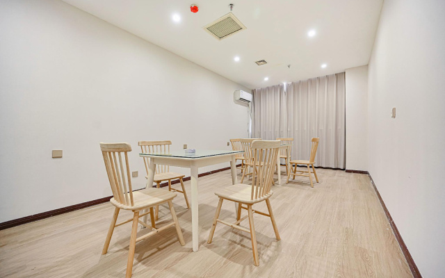 GreenTree Inn Changzhou Menghe Town Chengfeng Building