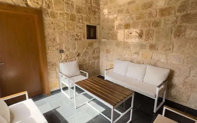 VillaRosa Luxury Boutique