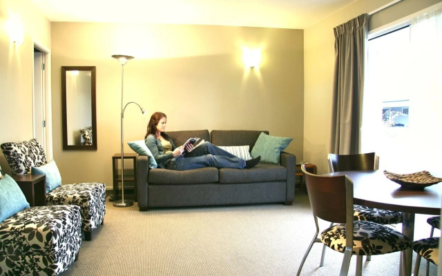 Buller Court on Palmerston