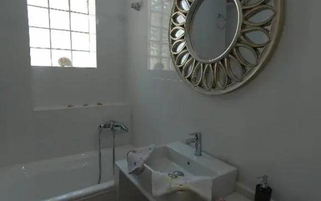 Diamond Apartments
