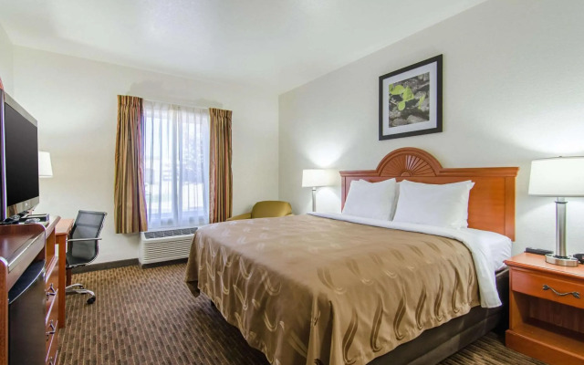 Quality Inn Junction City - Near Fort Riley
