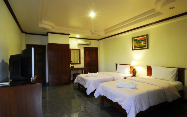 Busyarin Hotel (SHA Extra Plus)