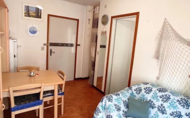 Flat 50m From the Beach