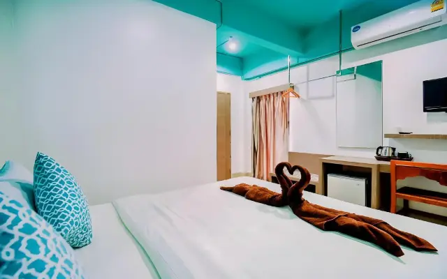 Khaleej Mass Hotel Patong