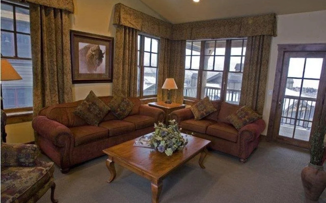 Grand View Lodge