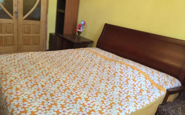 Guest House On Tabidze 2