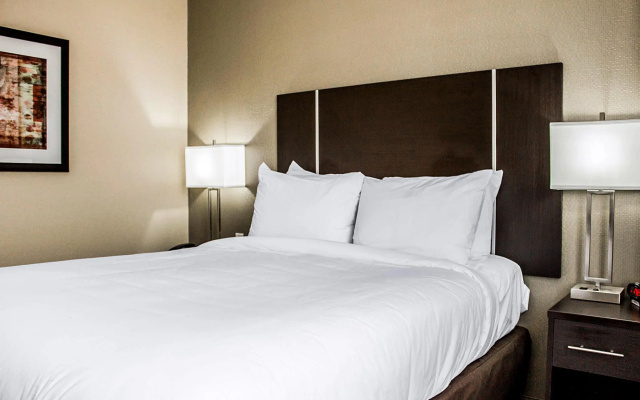 Pitkin Hotel