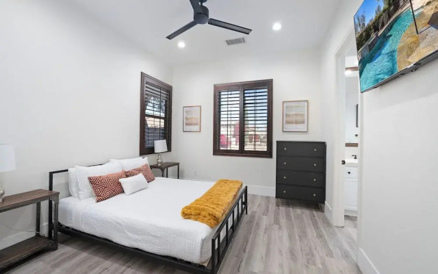 Casa Serenity Luxury Living w/ Pool & Jacuzzi