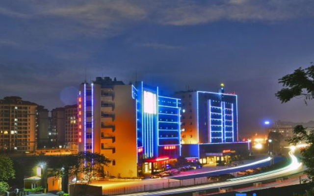 Friendly Hotel (Shaoguan Nanhua Temple)