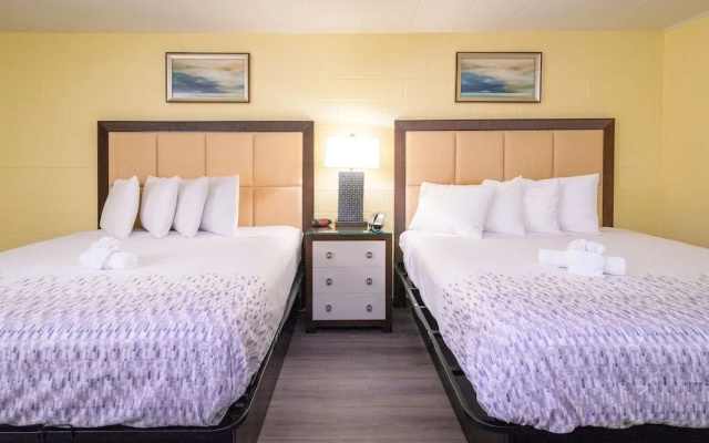 Heart of Manteo Motor Lodge