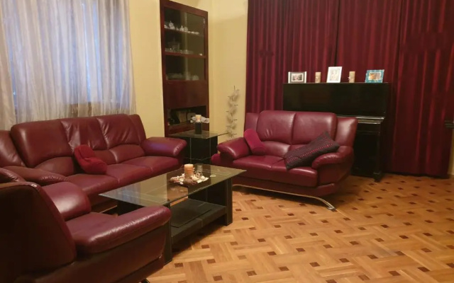 30 Elene Akhvlediani St, Tbilisi
