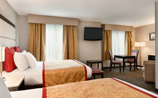 Lancaster Suites