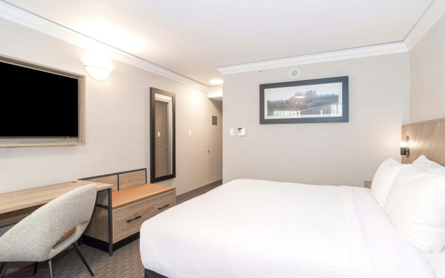 Sandman Signature Vancouver Downtown Hotel