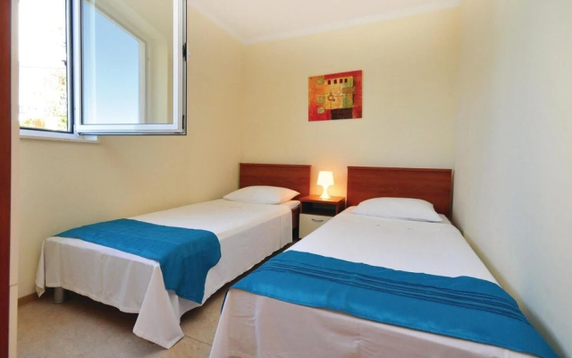 Awesome Home in Mimice With Wifi and 2 Bedrooms