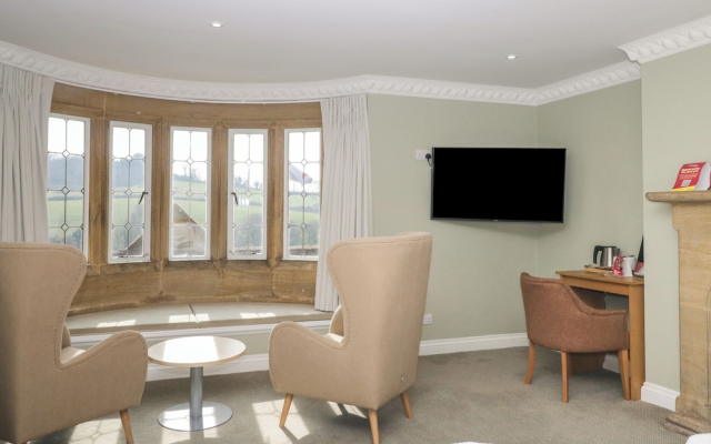Harcombe House Rooms - First Floor King
