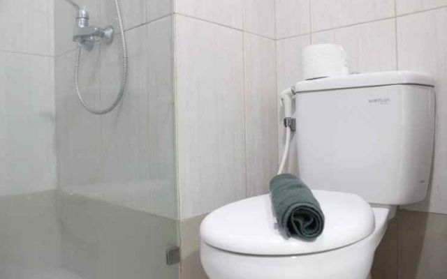 Studio Bright Apartment at Tamansari La Grande By Travelio