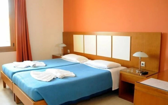 Esperides Beach Hotel Apartments