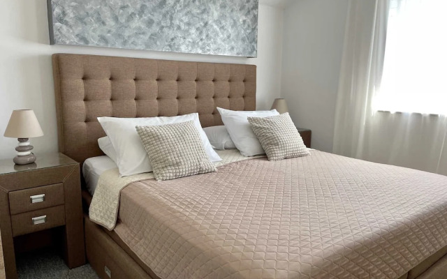 Apartment Simply The Best