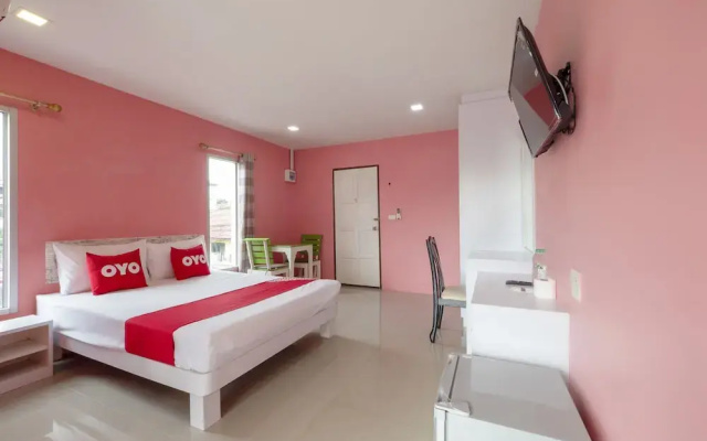 OYO 1030 Cd Mansion