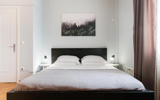 Апартаменты Syntagma Square Luxury Apartment Афины комната для гостей
