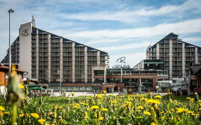 Rila Hotel Borovets вид на фасад