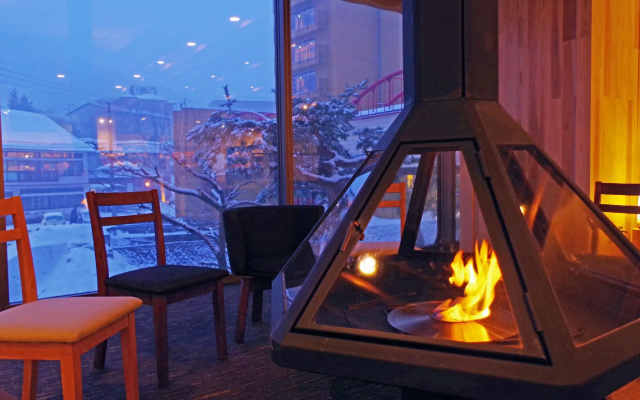 Yuze Hotel