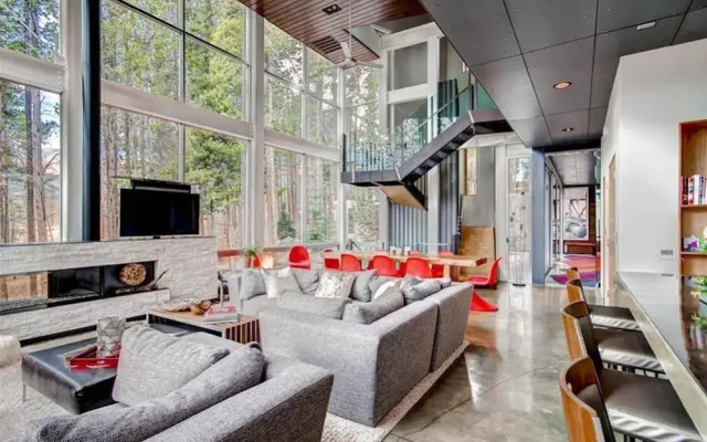 Seventh Heaven by Pinnacle Lodging