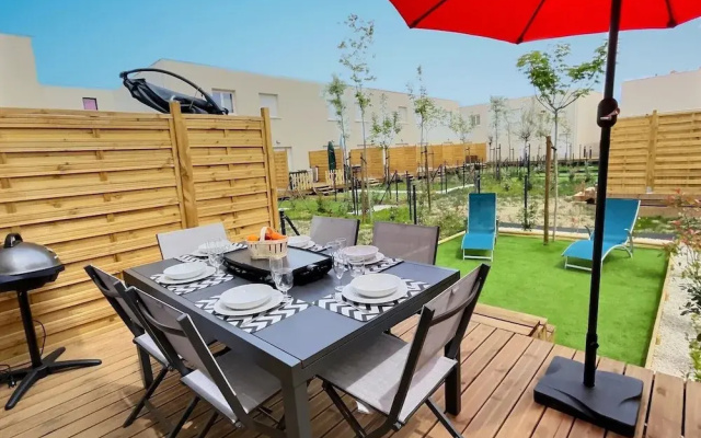 Maisonette in Valras-plage Near Sandy Beach