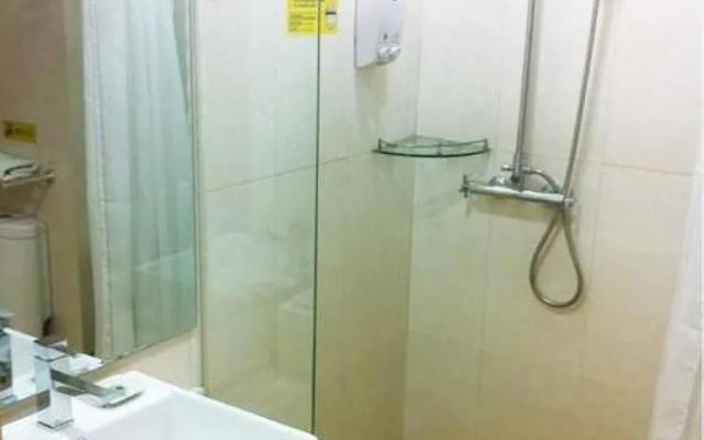Zhonghe Hotel
