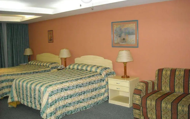Melrose Plaza Suites