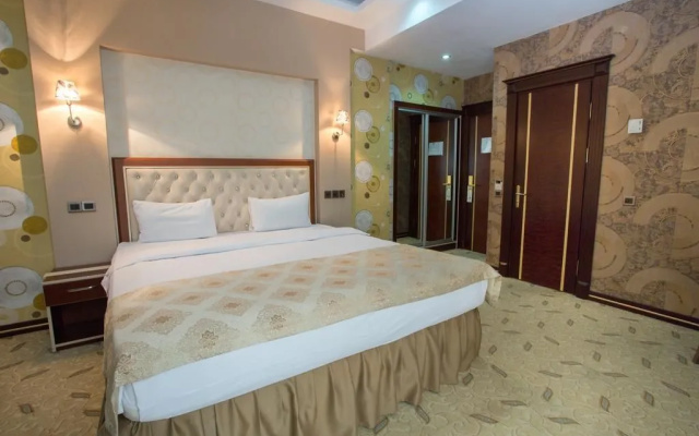 Grand Hotel
