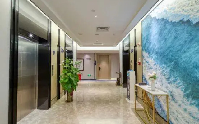 Kyriad Marvelous Hotel (Fangchenggang Administration Center, High Speed Railway Station)