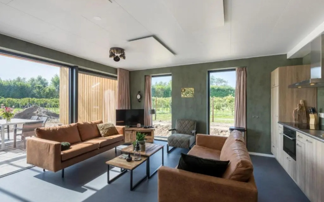 Holidayhome - Vroondijk 2 Vrouwenpolder 'Duinappel en Zonnebes'