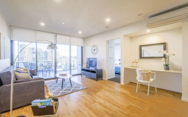 Sofun Apartment On Vulture St