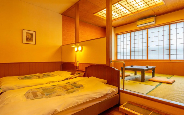 Yufuin Yawaraginosato Yadoya