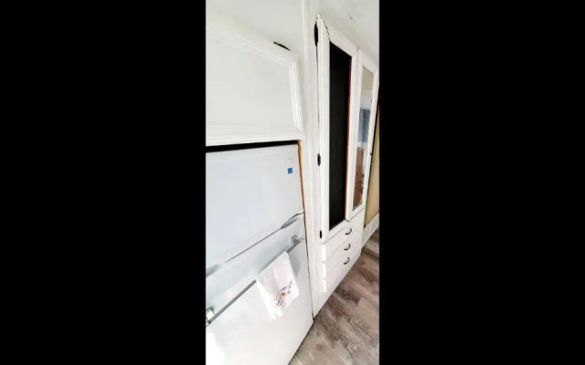 34ft Mobile Home Near Yale U