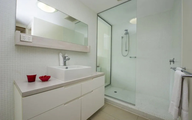 1 Bright Point Apartment 1208