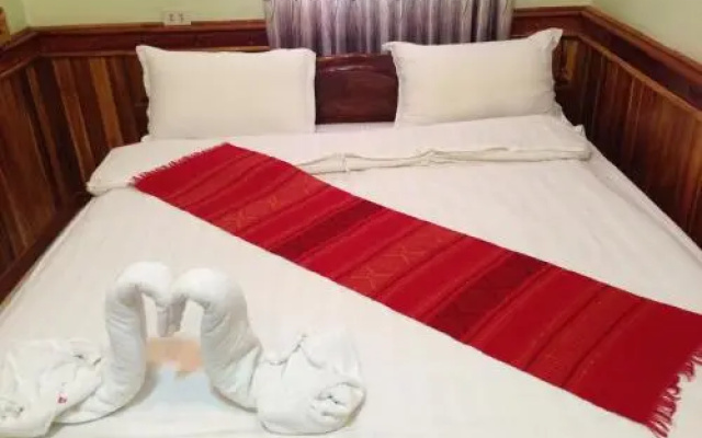 Amphon Hotel