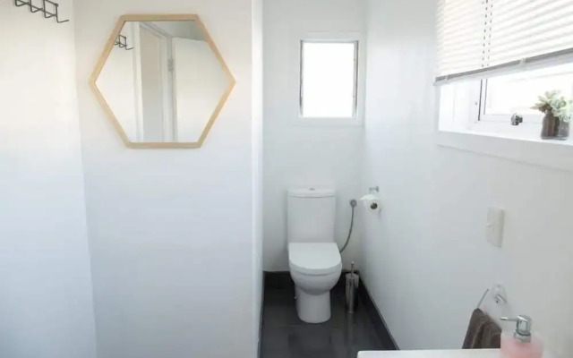 Surf N Stay Whangamata - Hostel
