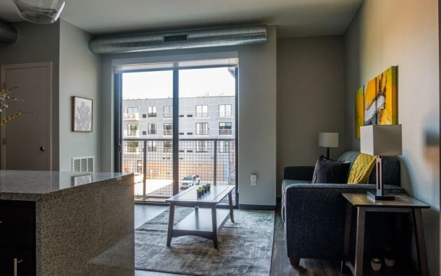 Sculpture Park Apts by Frondesk