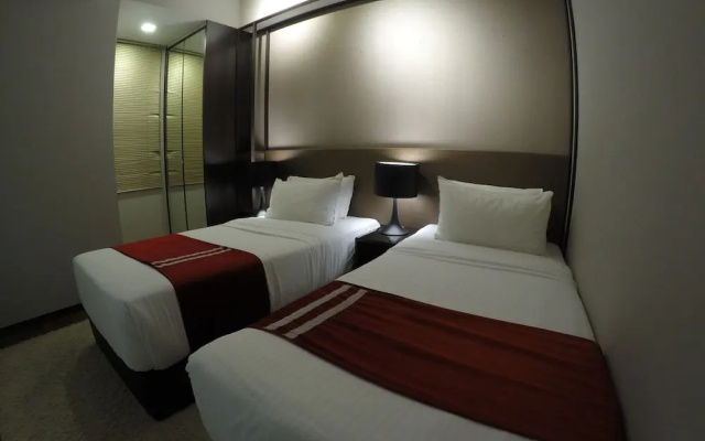 Summertime Maritime Suites