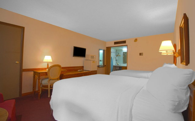 HomeTown Inn by OYO - Liberal, KS