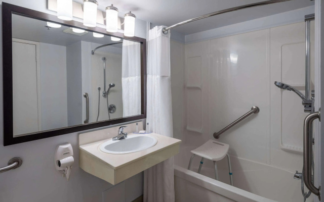 Travelodge Suites by Wyndham Saint John
