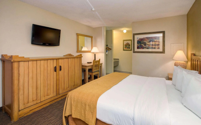 Rodeway Inn Near AZ State University
