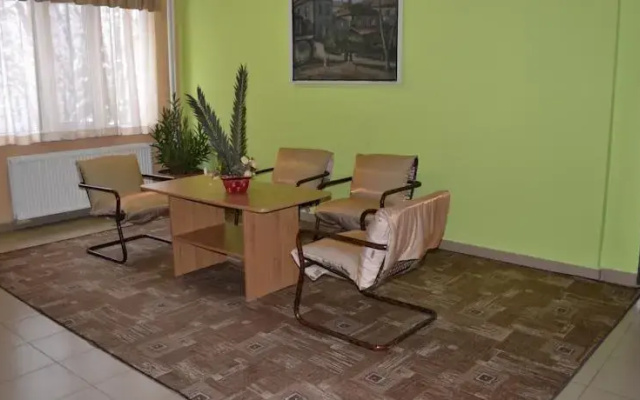 Druzhba Hotel
