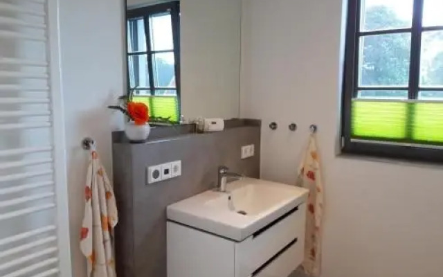 Rosenberg 13 Wohnung 1d DG re
