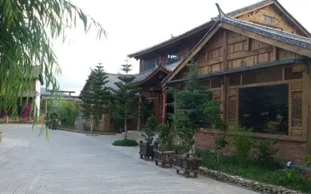 Dali Xizhou Taohua Island Ecological Farm